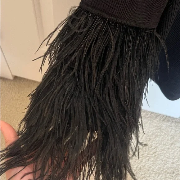 NWOT SAYLOR Black Knit Top with OSTRICH Feather Sleeves XS - Picture 3 of 5